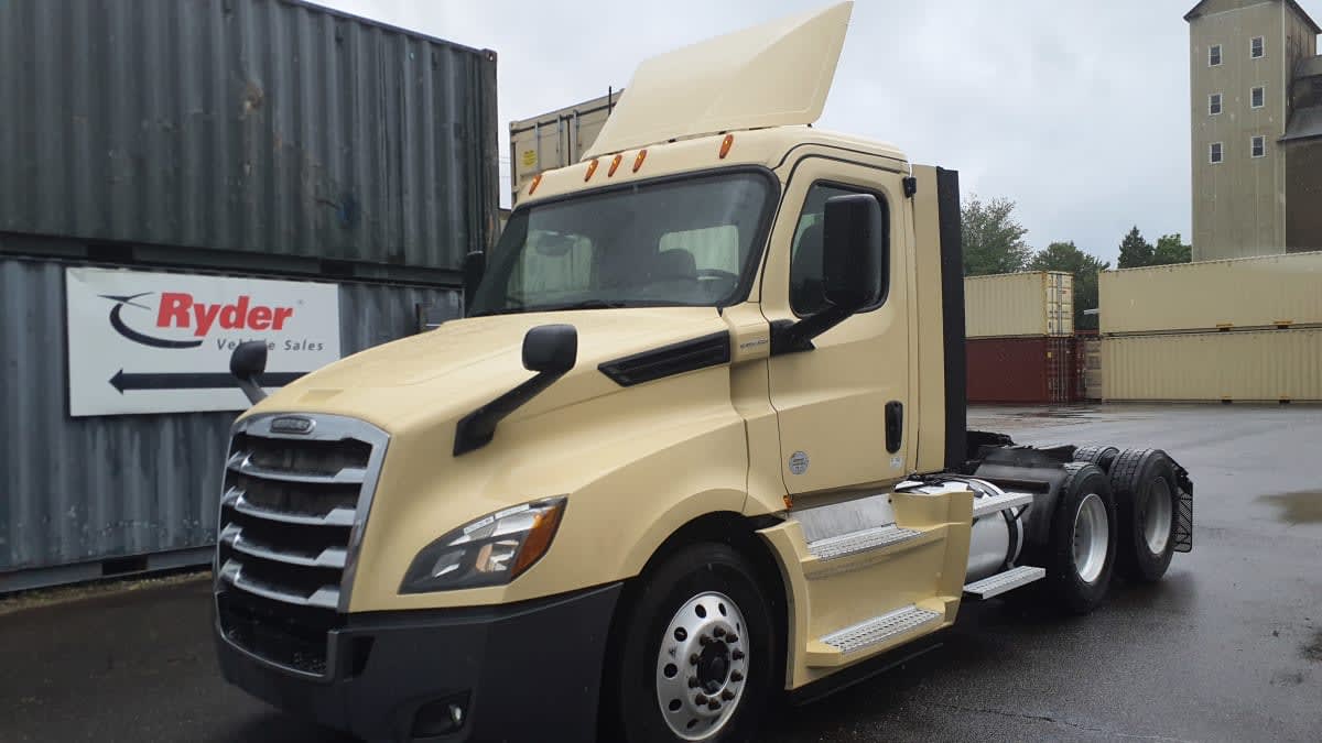 2020 Freightliner Cascadia in Springfield, MA