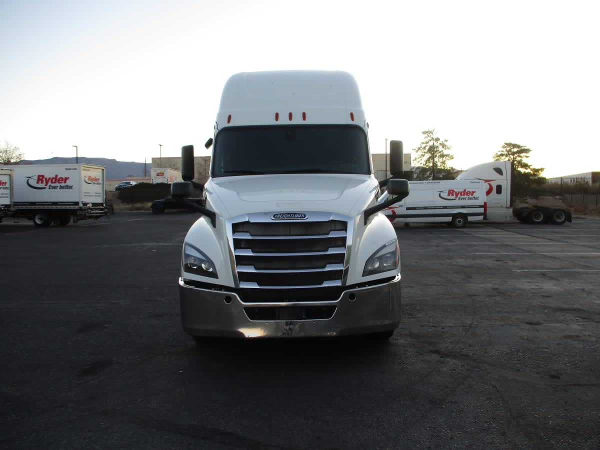 2020 Freightliner - image 2