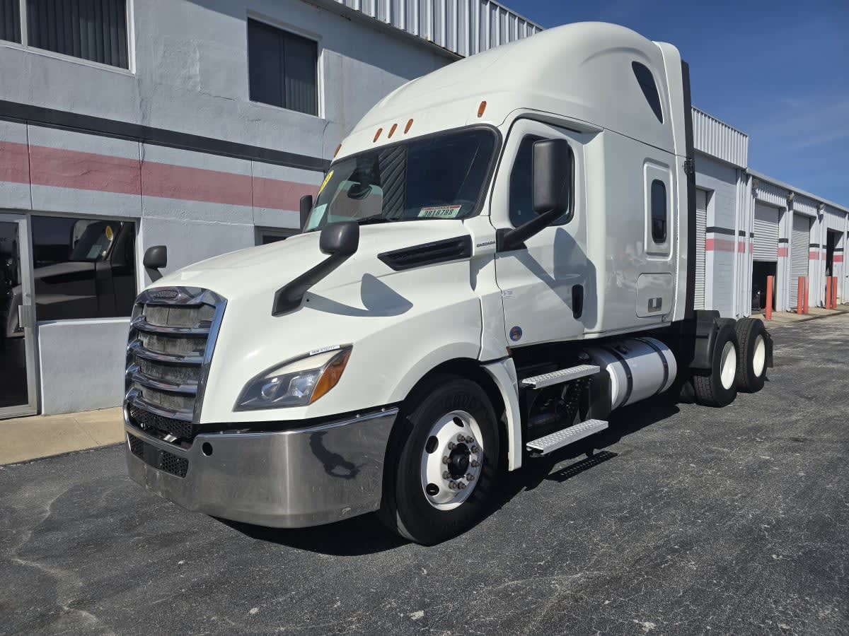 2020 Freightliner - image 3