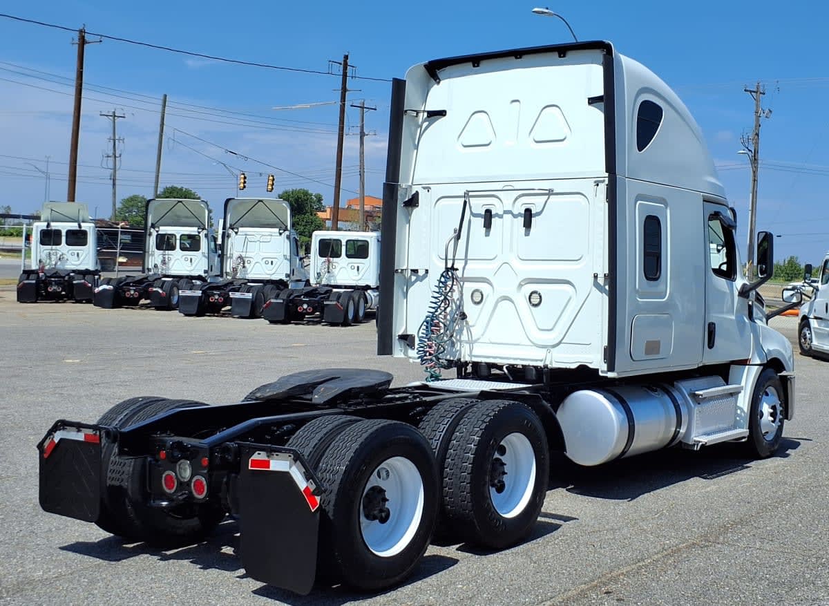 2020 Freightliner/Mercedes NEW CASCADIA PX12664 878795