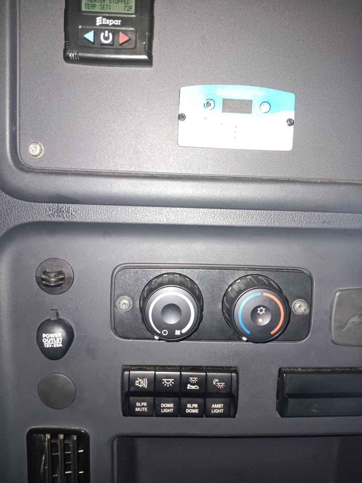 2020 Freightliner - image 13