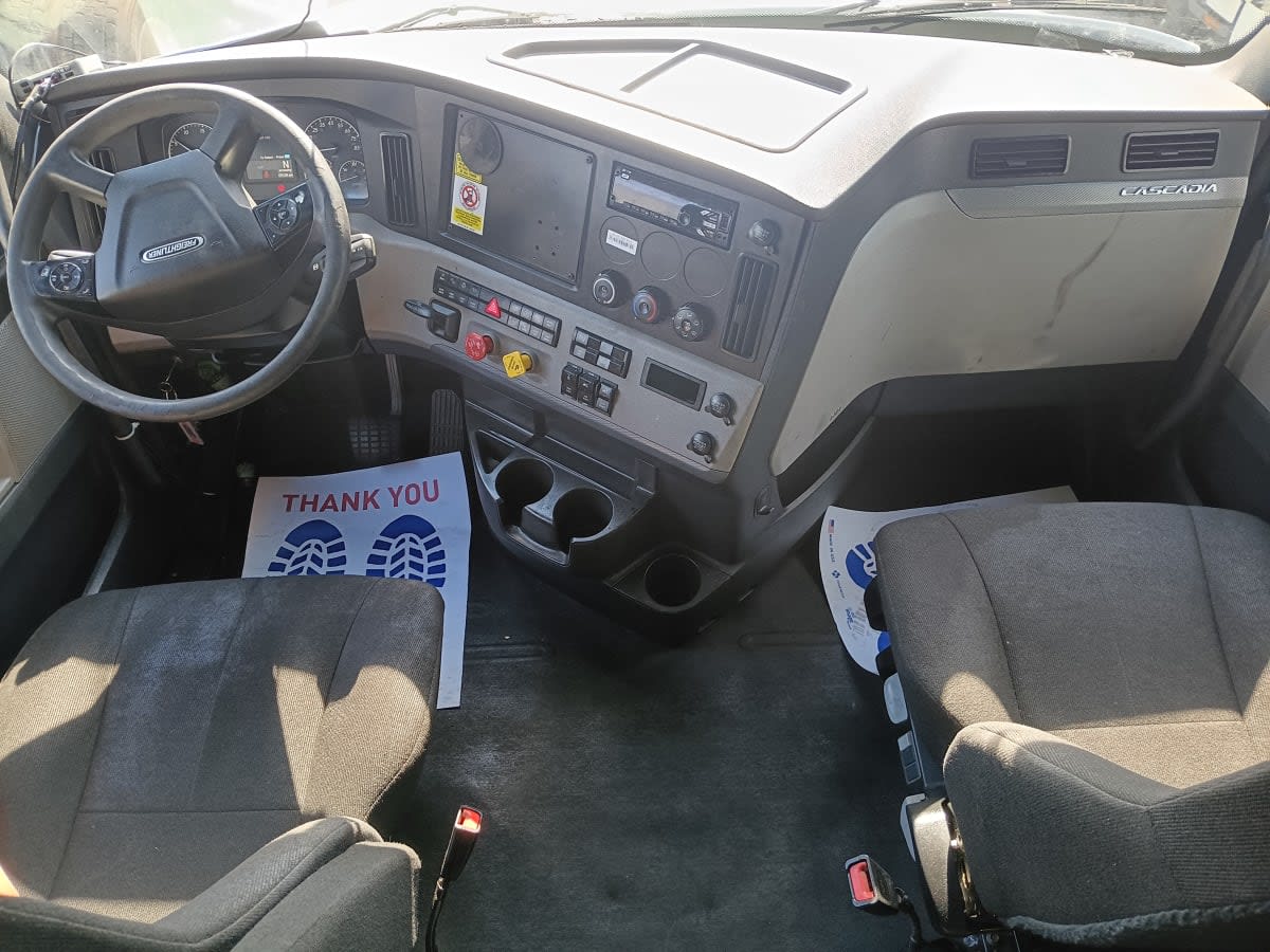 2020 Freightliner - image 7