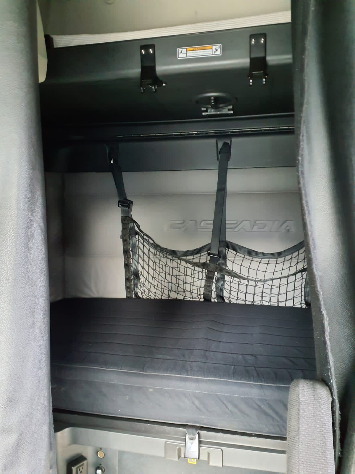 2020 Freightliner - image 8