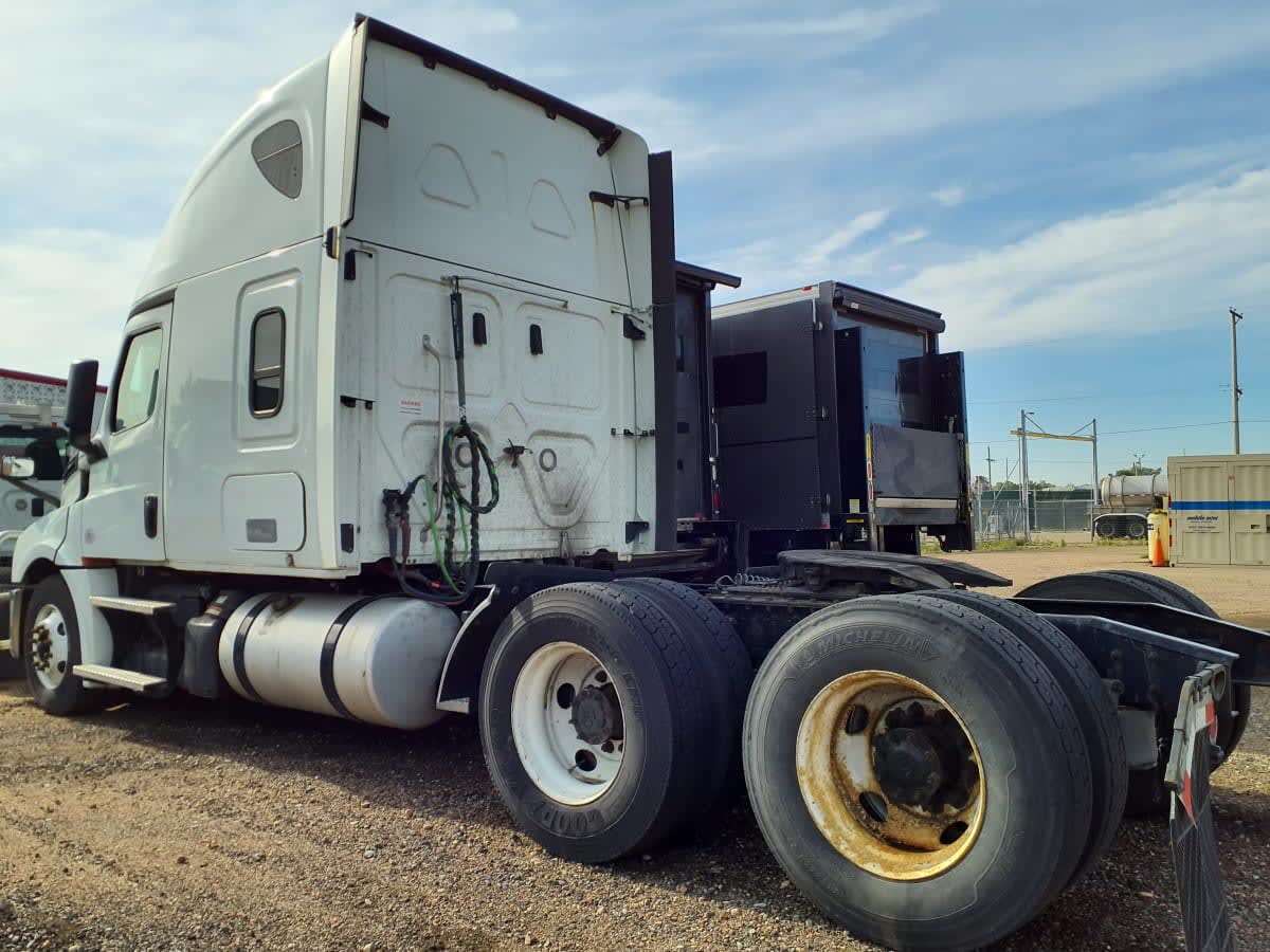 2020 Freightliner - image 6