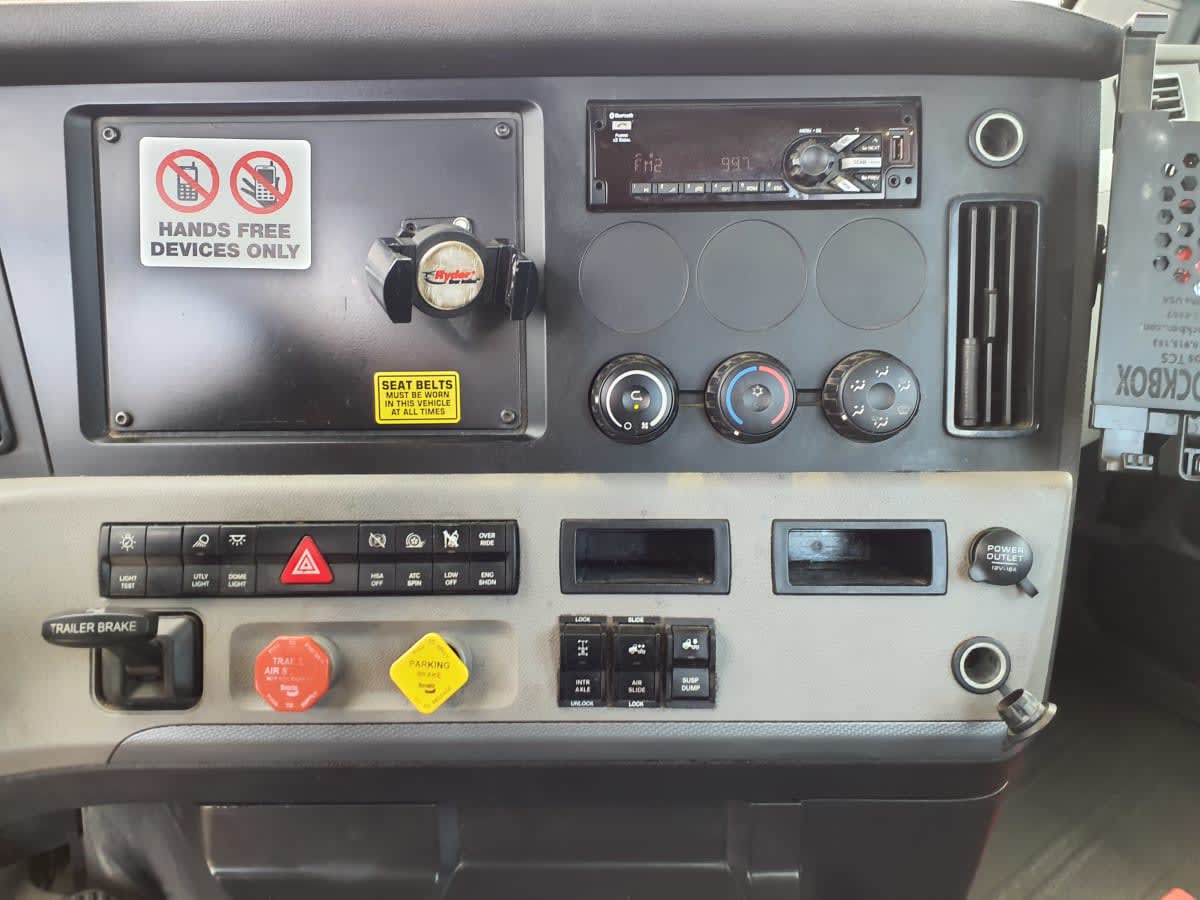 2020 Freightliner/Mercedes NEW CASCADIA PX12664 878825