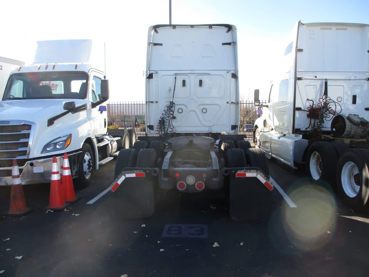 2020 Freightliner - image 5