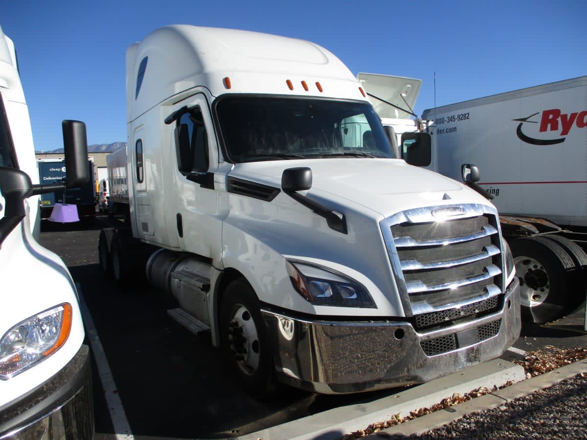 2020 Freightliner - image 3