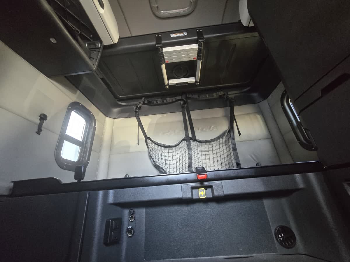 2020 Freightliner - image 8