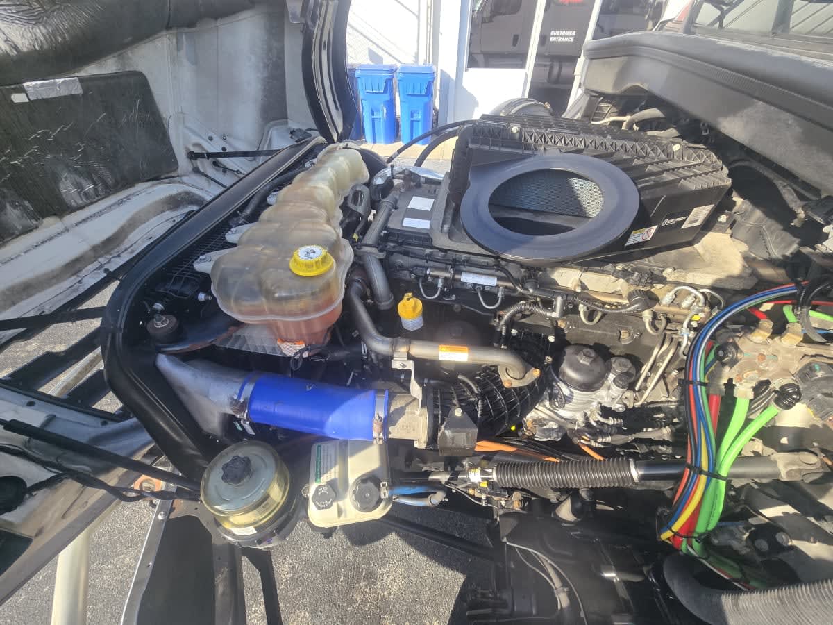 2020 Freightliner - image 9