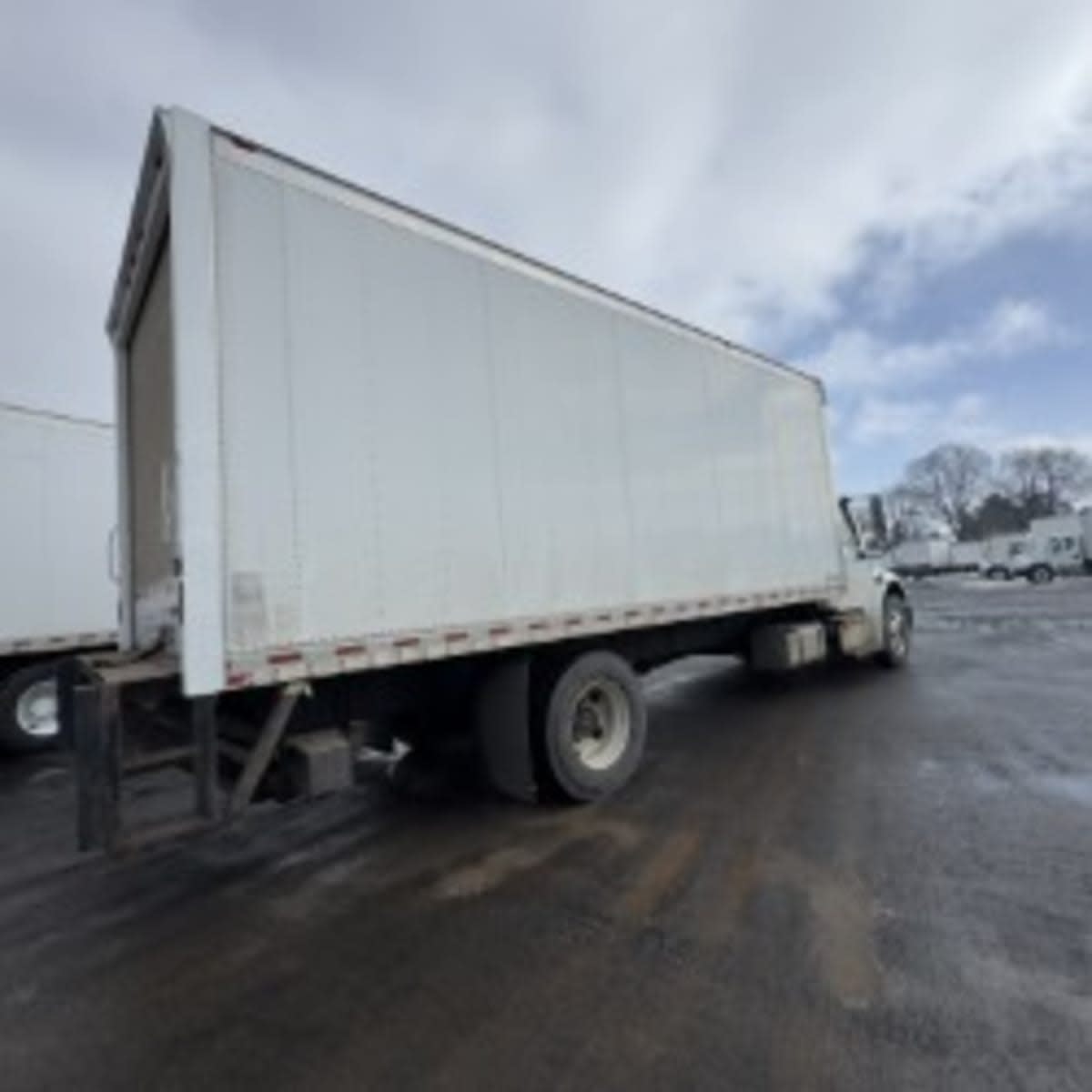 2019 Freightliner/Mercedes M2 106 878882
