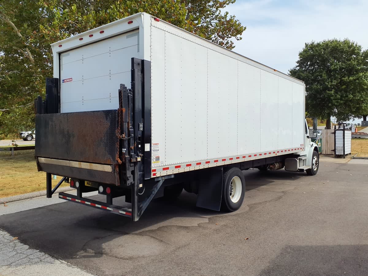 2019 Freightliner M2 106 878944