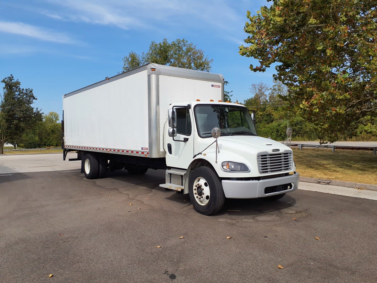 2019 Freightliner M2 106 878944