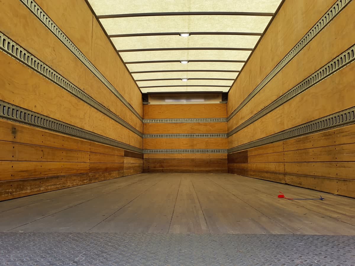2019 Freightliner M2 106 878944