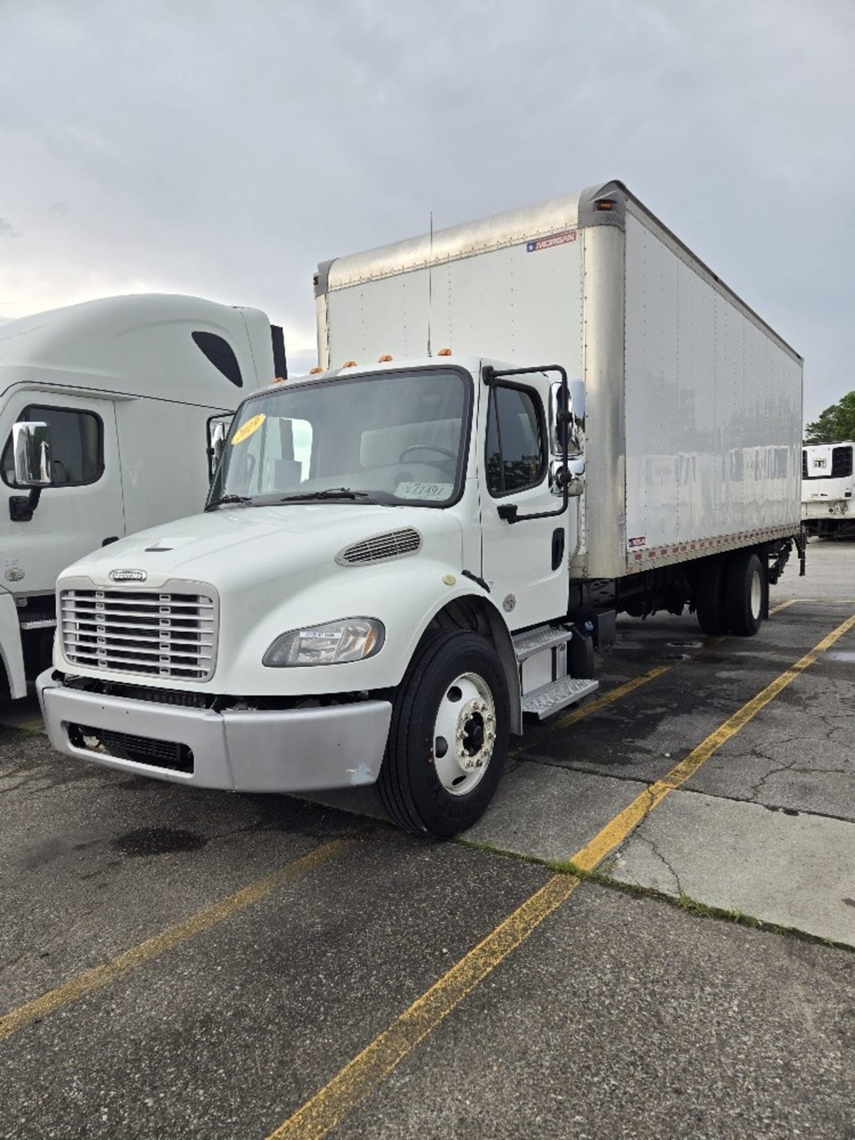 2019 Freightliner/Mercedes M2 106 878947