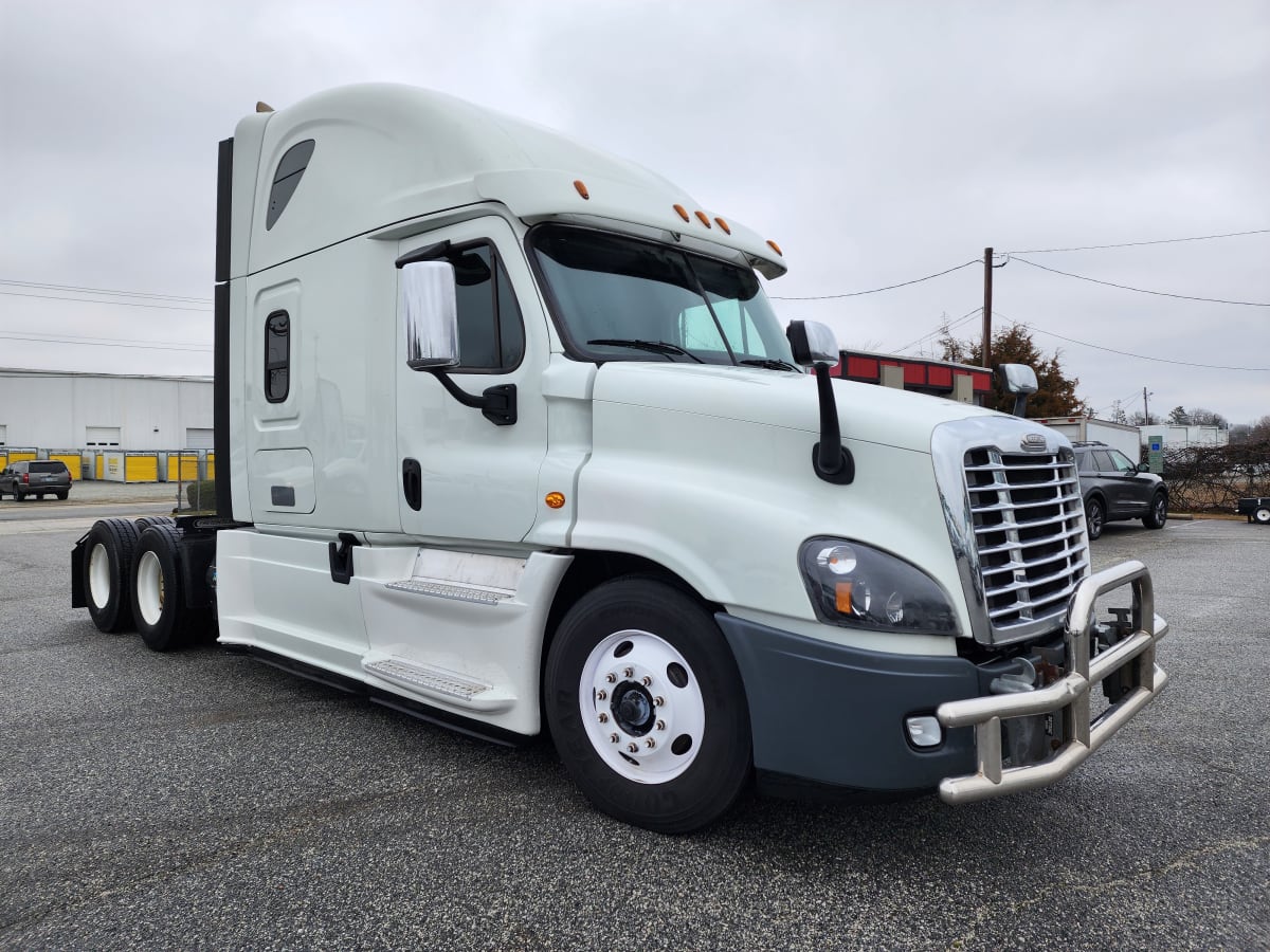 2020 Freightliner/Mercedes CASCADIA 125 878950