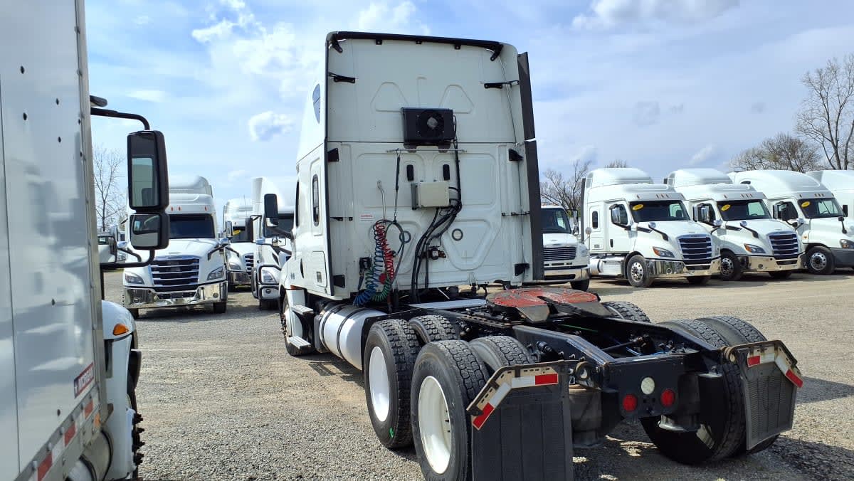 2020 Freightliner/Mercedes NEW CASCADIA PX12664 878970