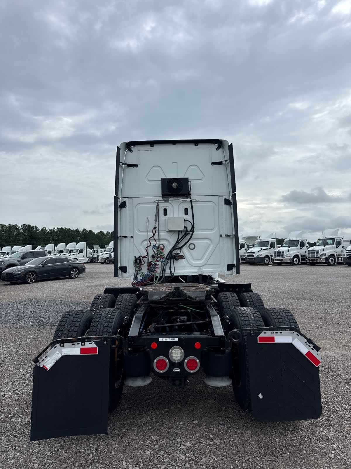 2020 Freightliner Cascadia in Birmingham, AL — photo 5