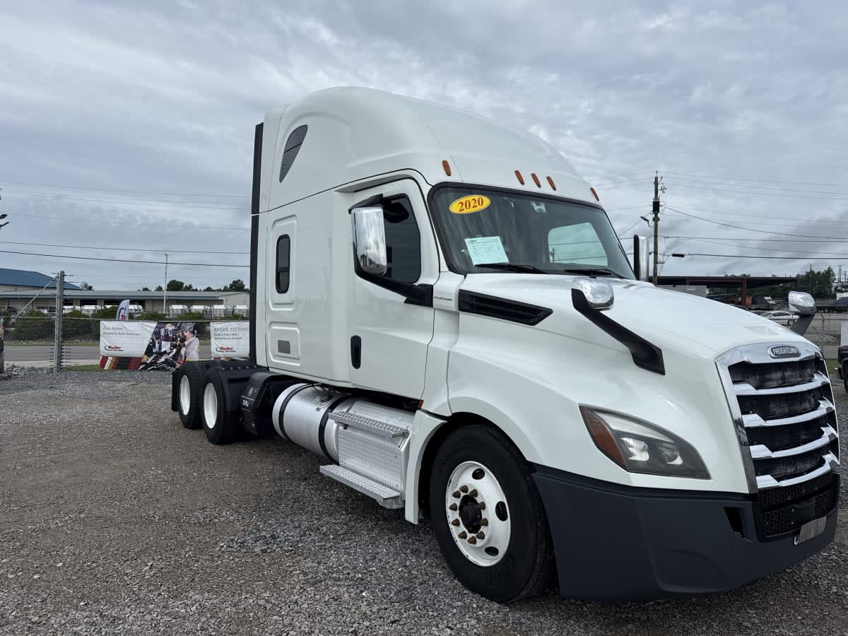 2020 Freightliner Cascadia in Birmingham, AL — photo 3
