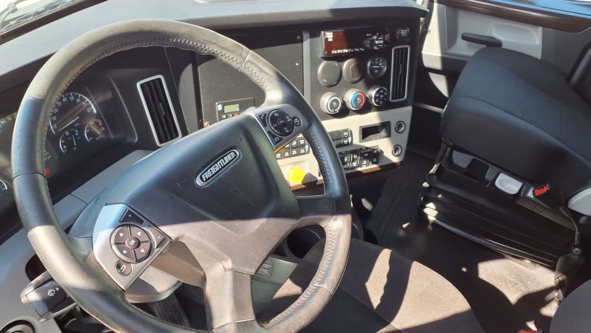2020 Freightliner/Mercedes NEW CASCADIA PX12664 878993