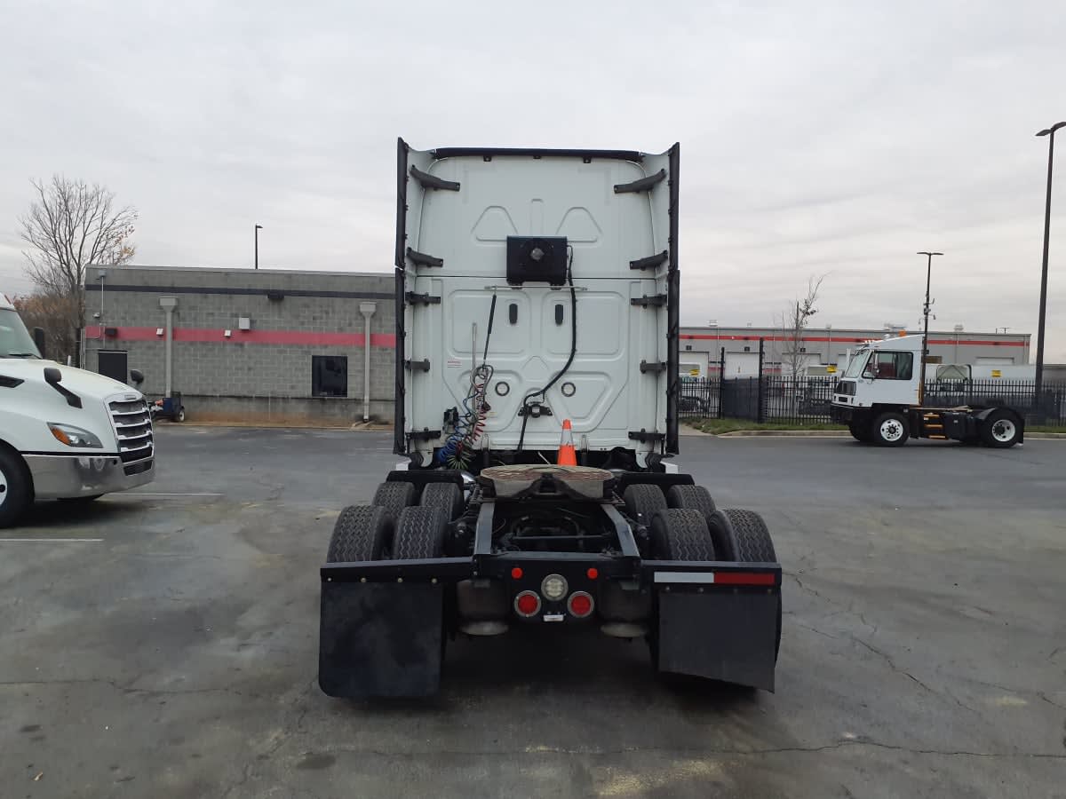 2020 Freightliner - image 5