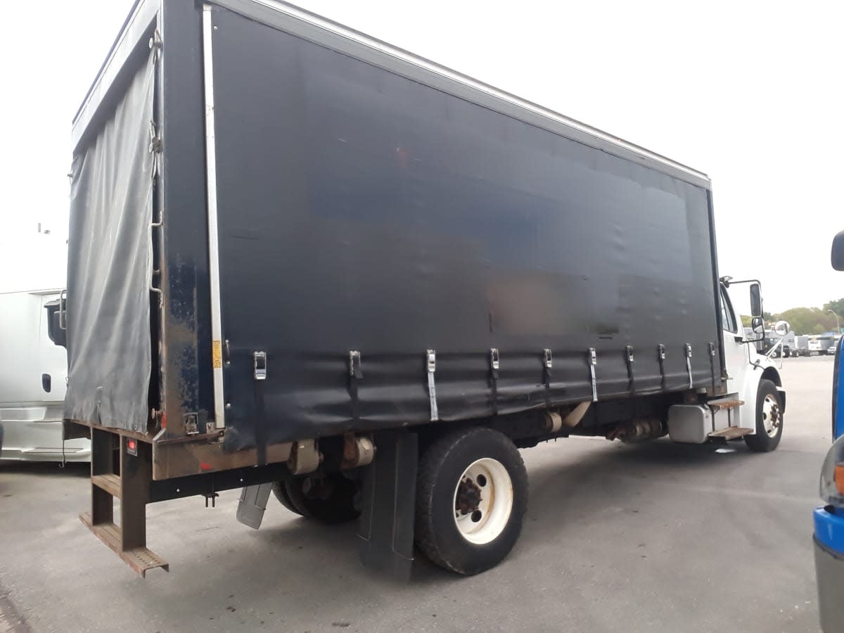 2019 Freightliner M2 106 879070