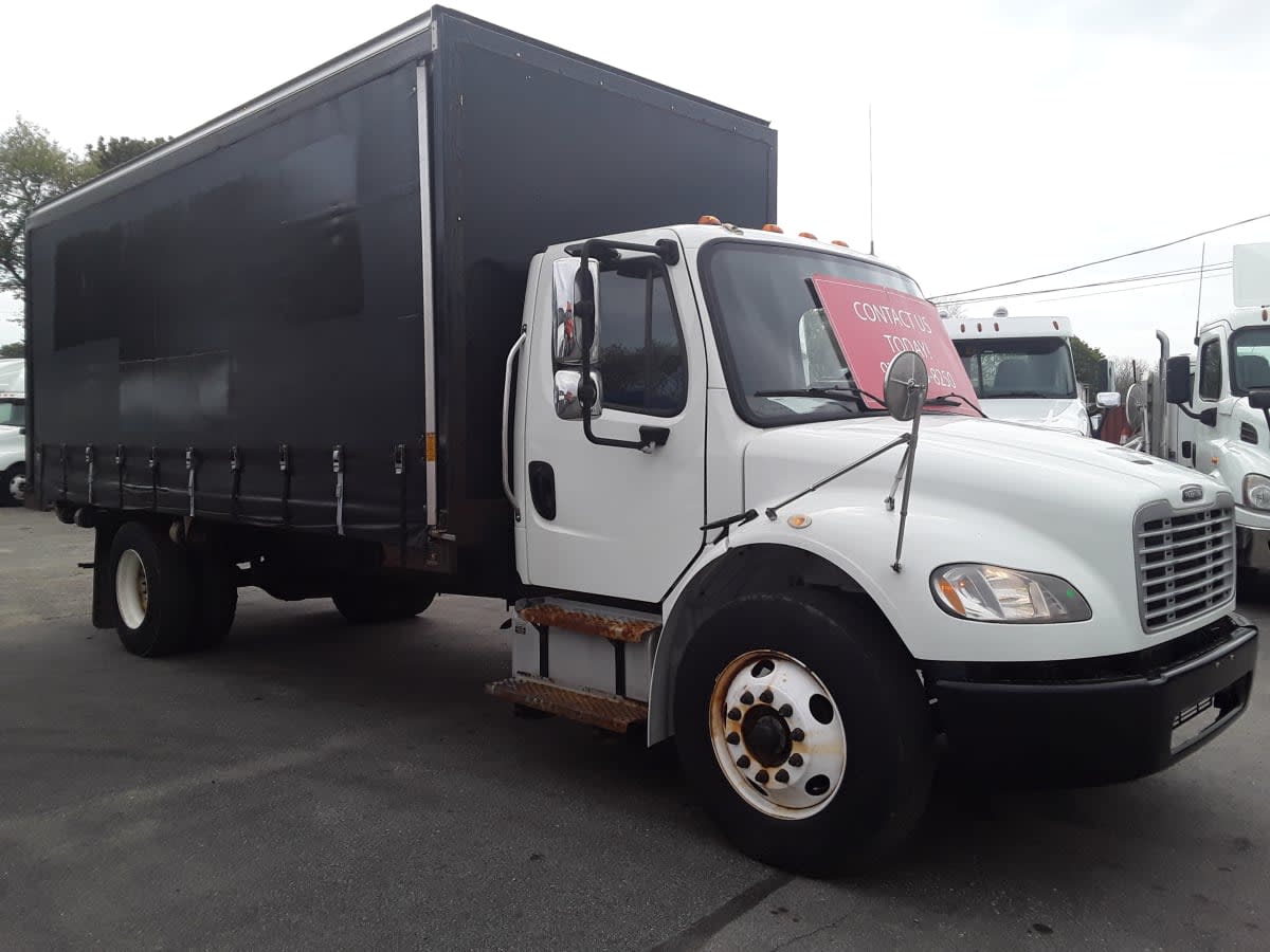 2019 Freightliner M2 106 879070