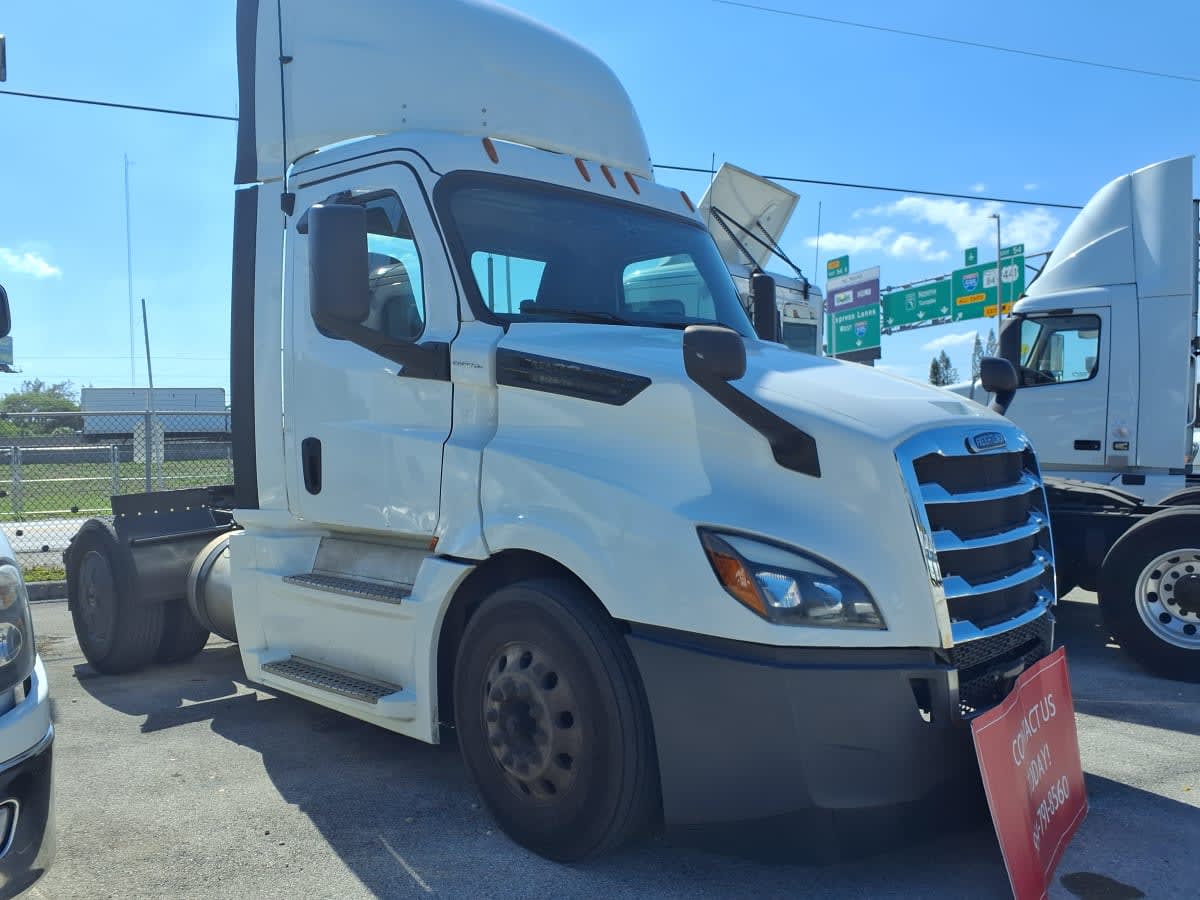 2020 Freightliner - image 3