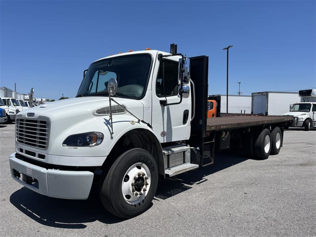 2019 Freightliner/Mercedes M2 106 879120