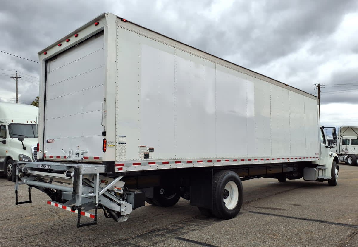 2019 Freightliner/Mercedes M2 106 879138