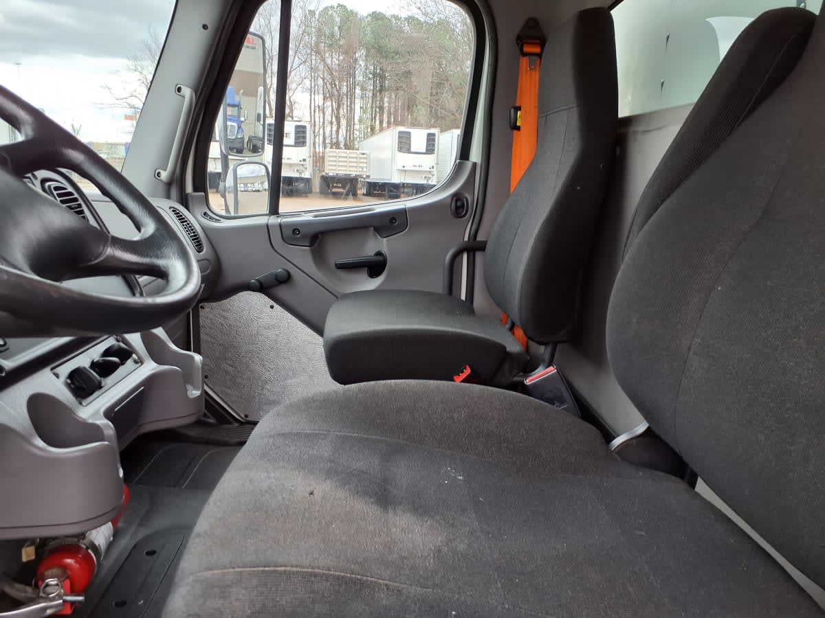 2019 Freightliner/Mercedes M2 106 879138