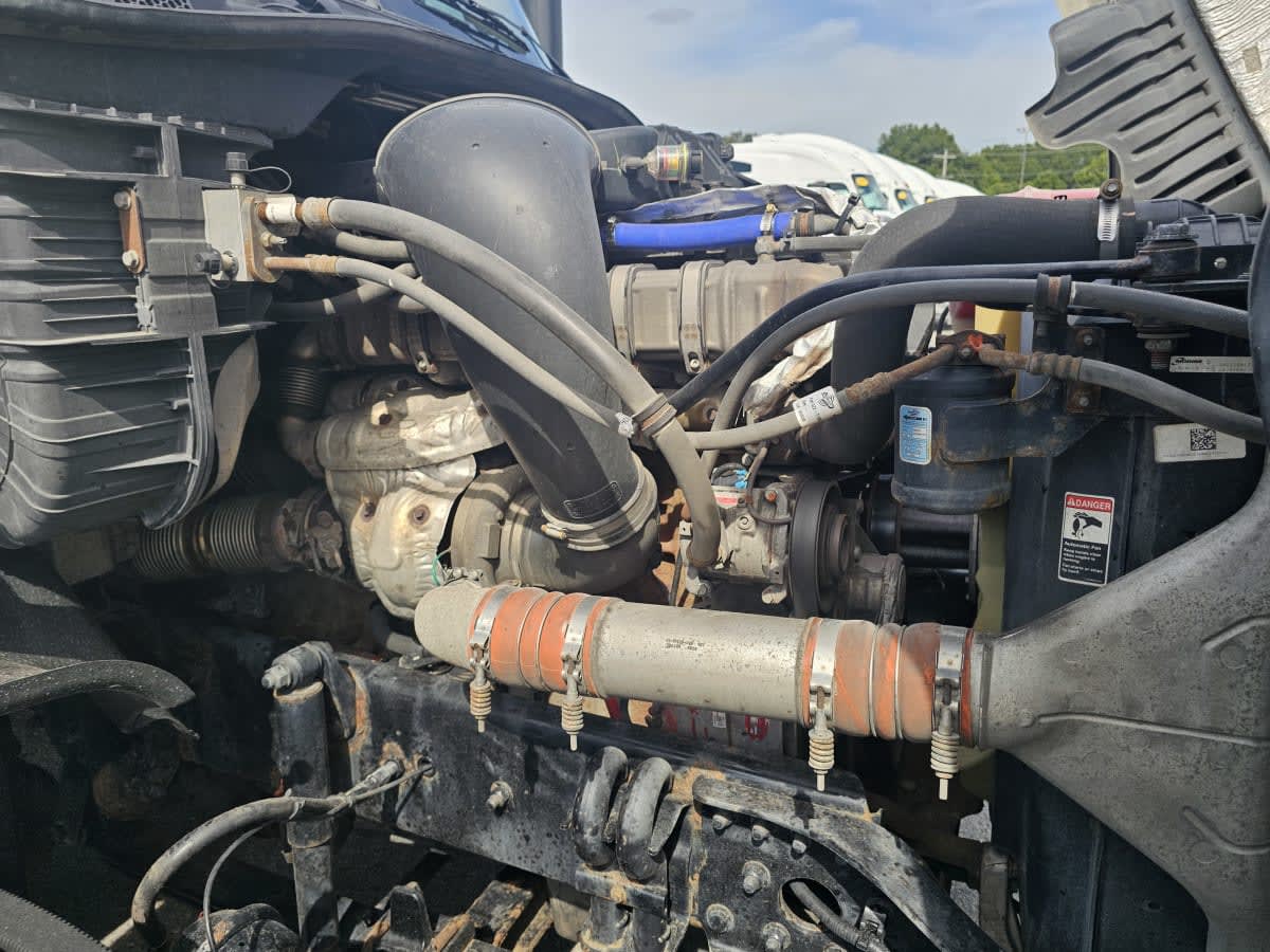 2020 Freightliner - image 12