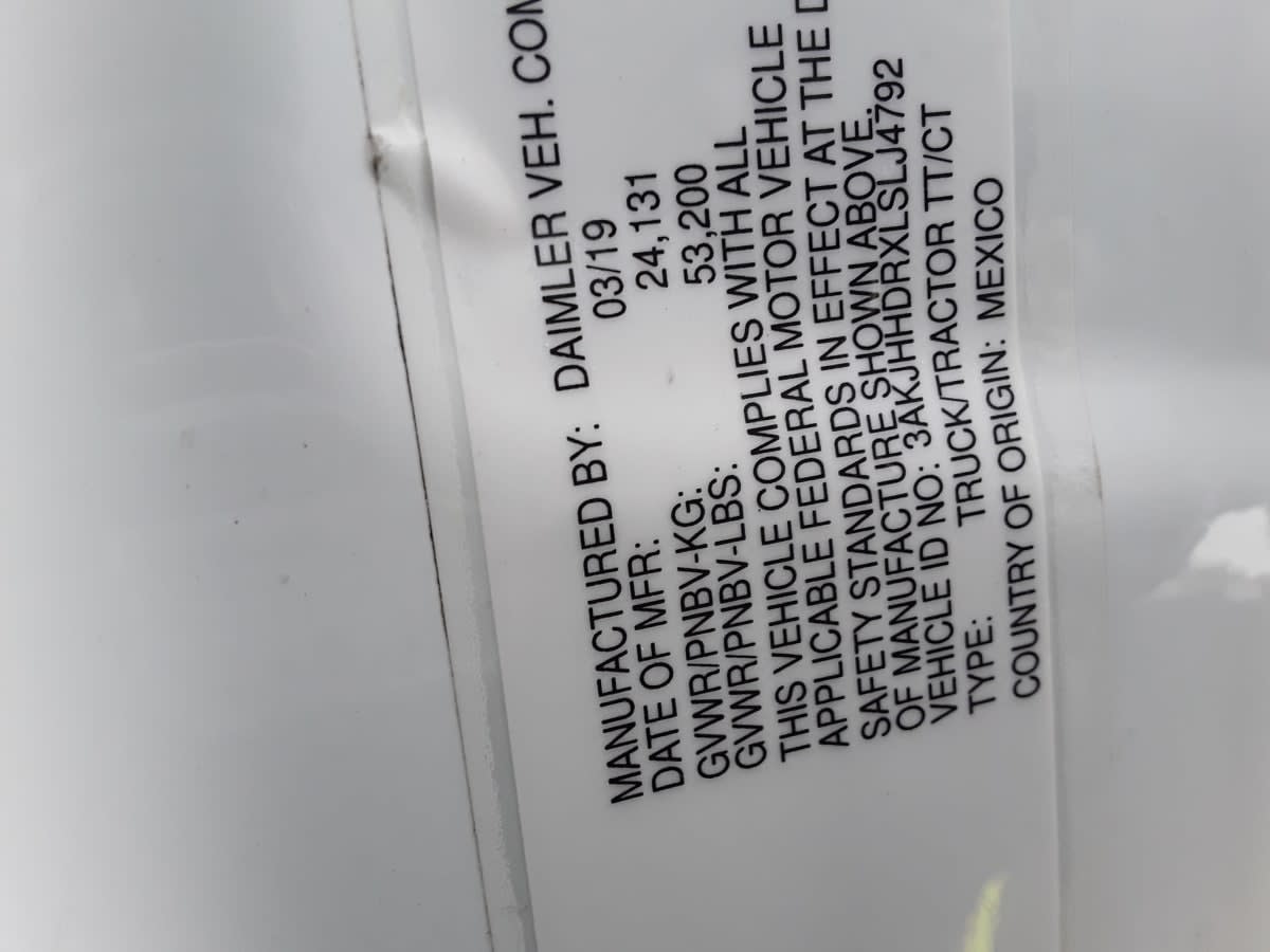 2020 Freightliner/Mercedes NEW CASCADIA PX12664 879300