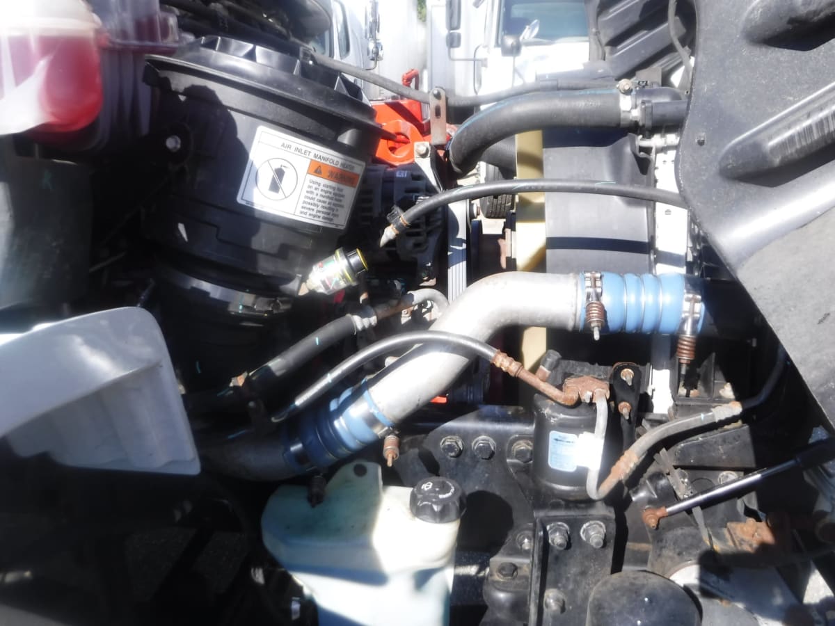 2019 Freightliner/Mercedes M2 106 879305