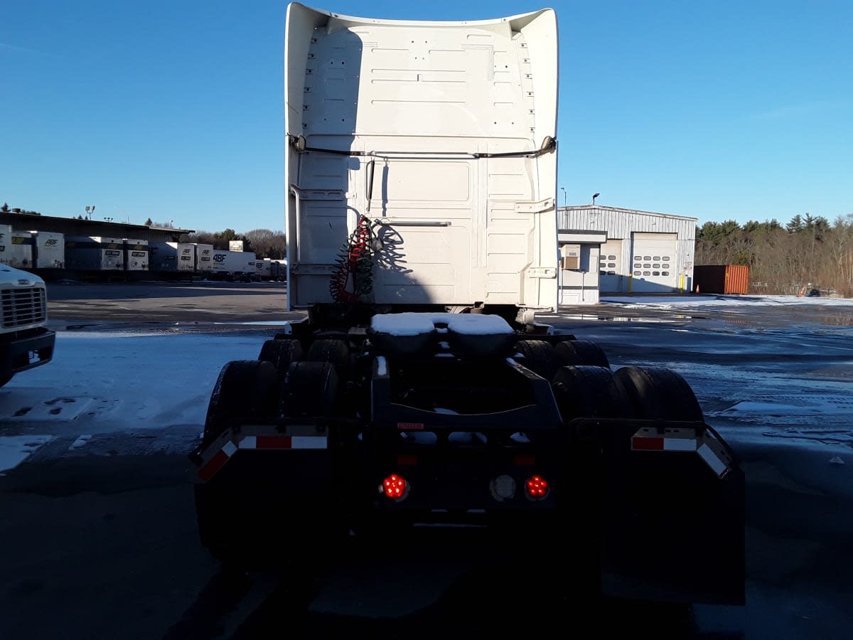 2019 Volvo VNL64T-760 879313