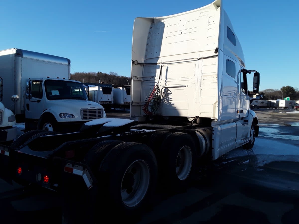 2019 Volvo VNL64T-760 879313