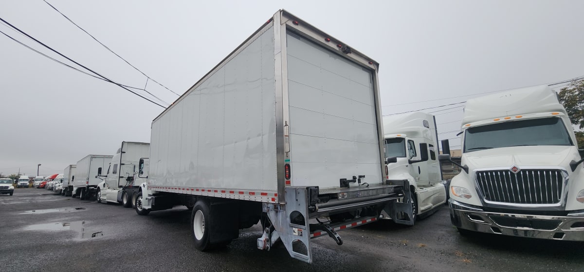 2019 Freightliner/Mercedes M2 106 879422