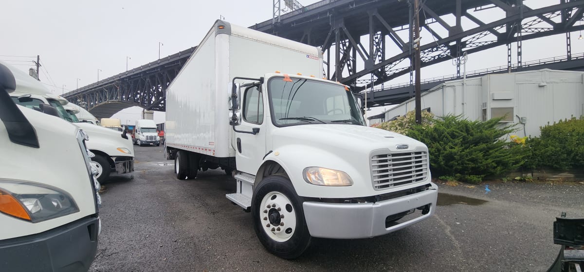 2019 Freightliner/Mercedes M2 106 879422