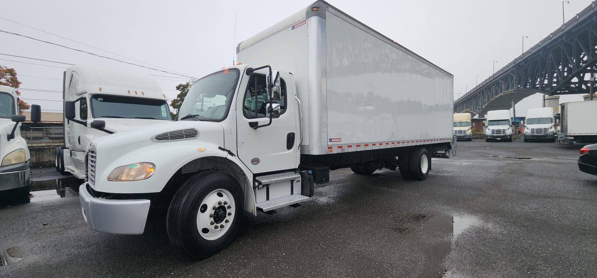 2019 Freightliner/Mercedes M2 106 879422