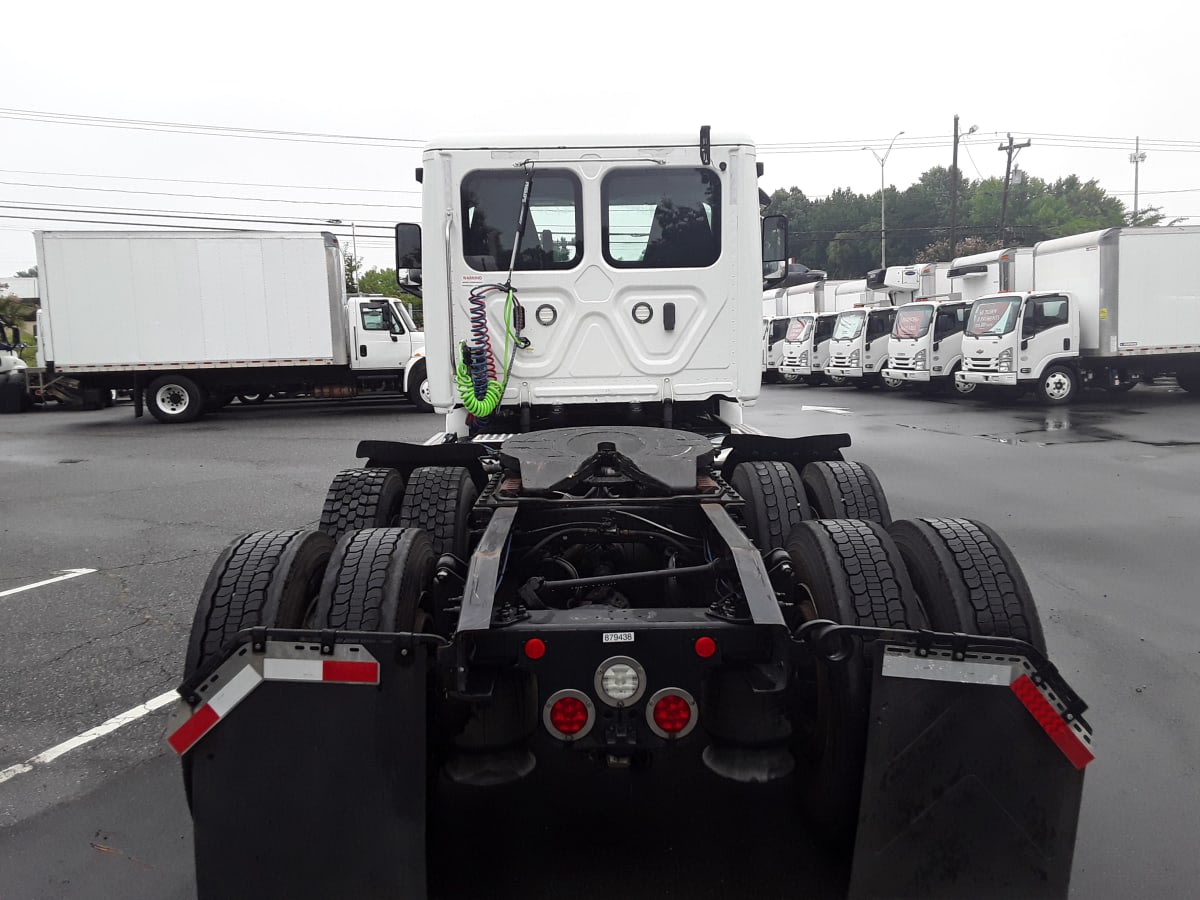 2020 Freightliner/Mercedes NEW CASCADIA PX12664 879438