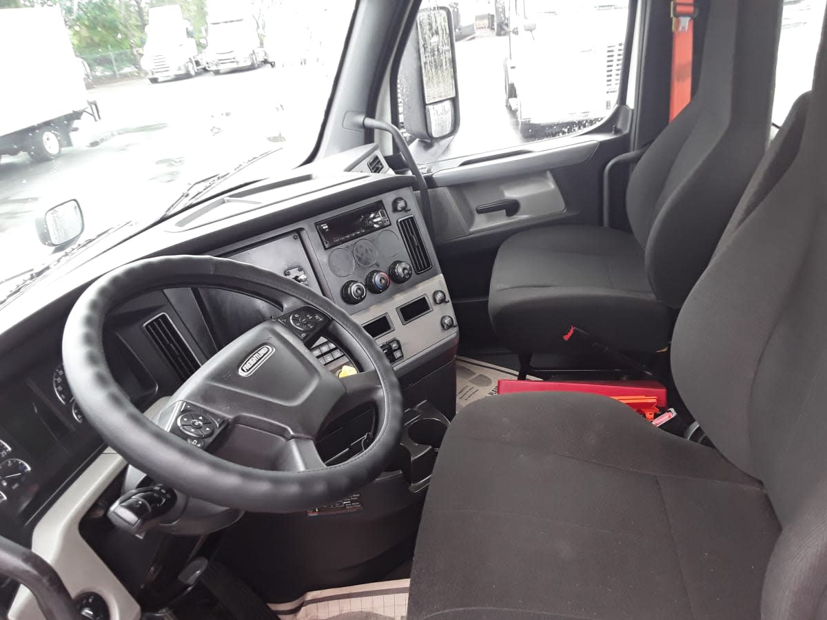 2020 Freightliner/Mercedes NEW CASCADIA PX12664 879438