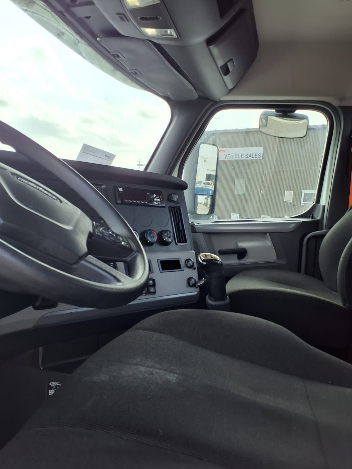 2019 Freightliner - image 7