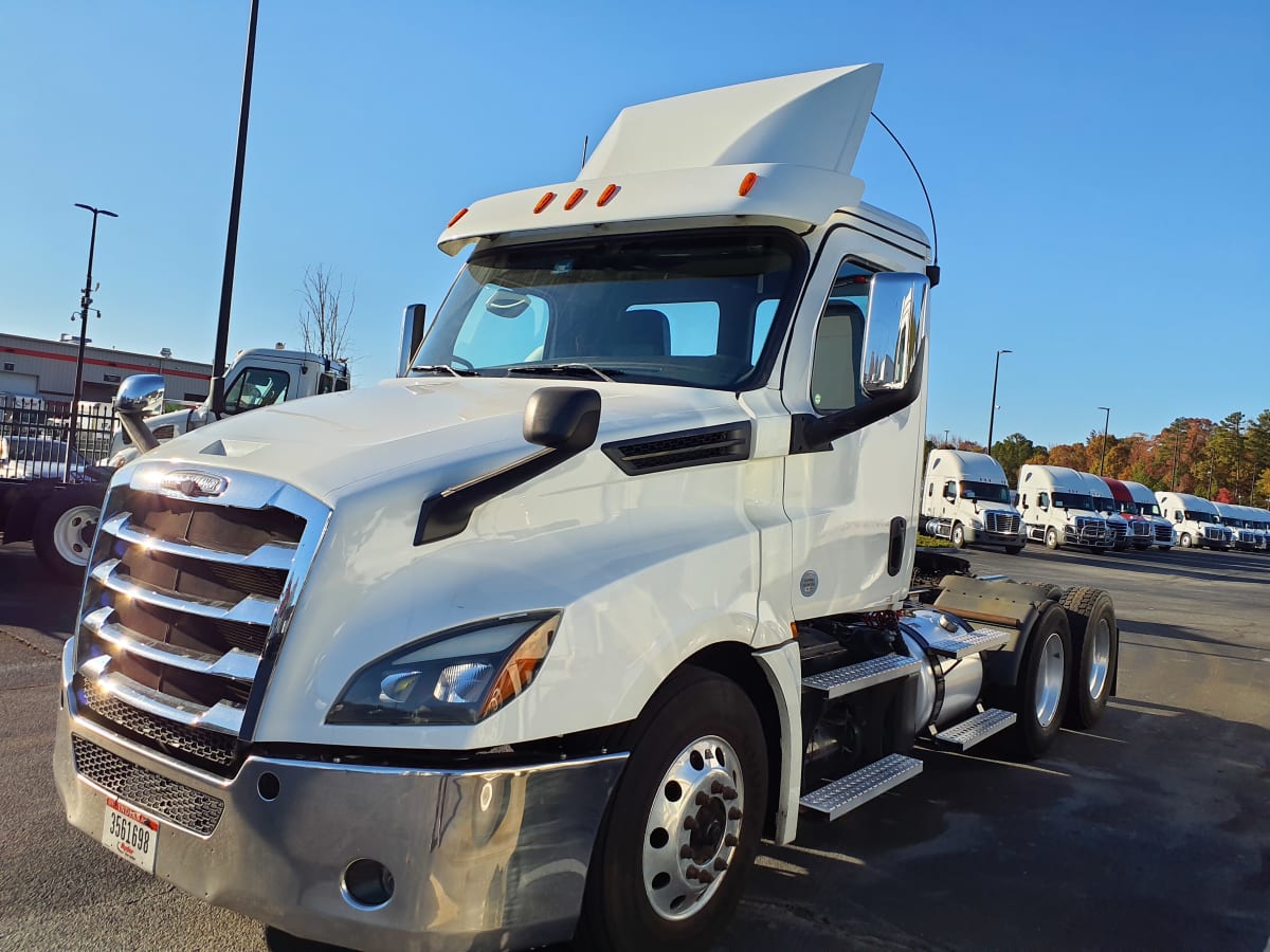 2020 Freightliner/Mercedes NEW CASCADIA PX12664 879505