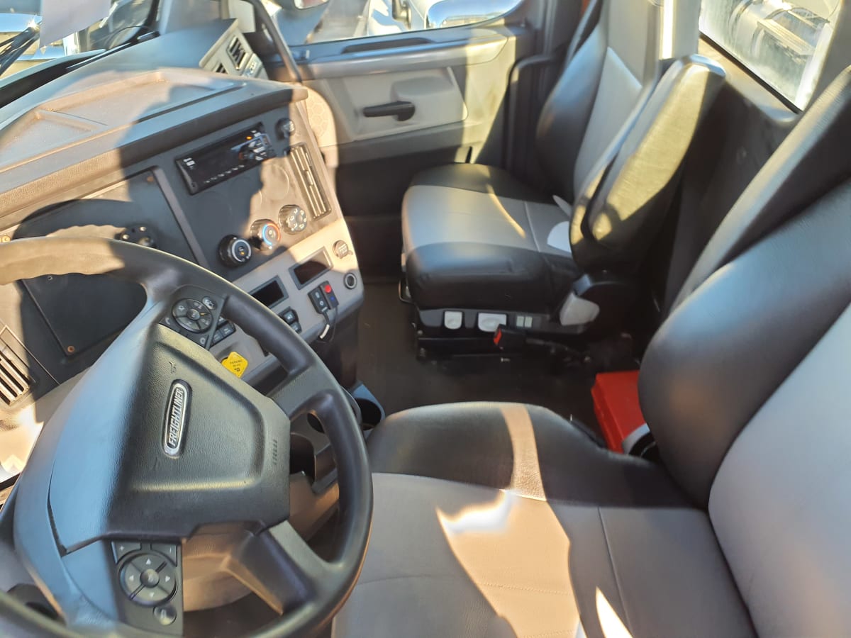 2020 Freightliner/Mercedes NEW CASCADIA PX12664 879506