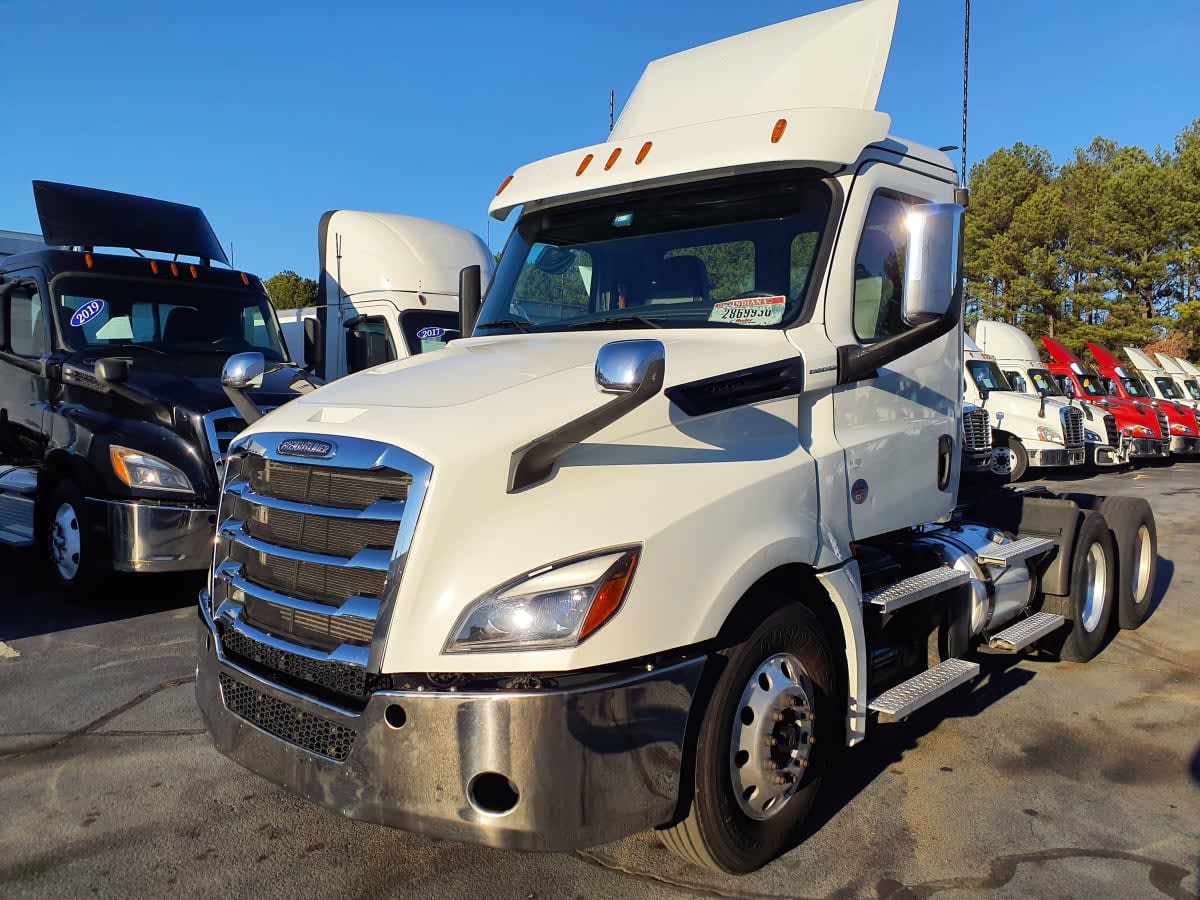 2020 Freightliner/Mercedes NEW CASCADIA PX12664 879507