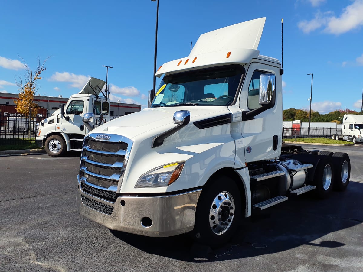 2020 Freightliner/Mercedes NEW CASCADIA PX12664 879508