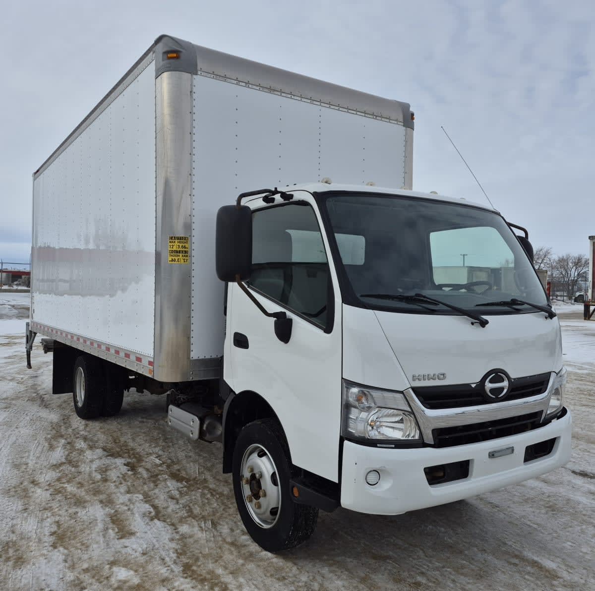 2019 Hino HINO 195 879527