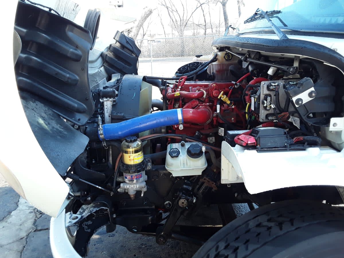 2020 Freightliner/Mercedes M2 106 879582