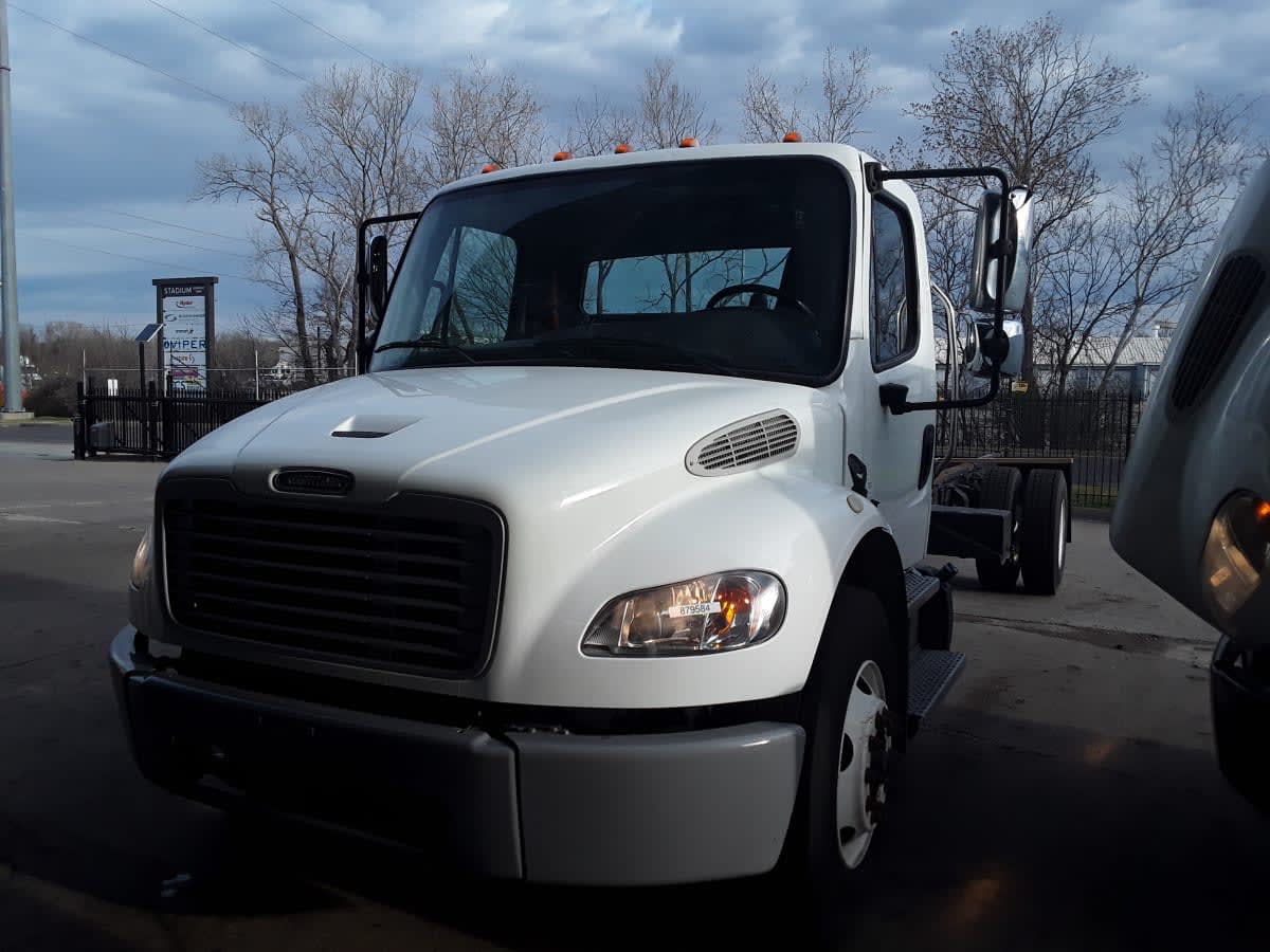 2020 Freightliner/Mercedes M2 106 879584