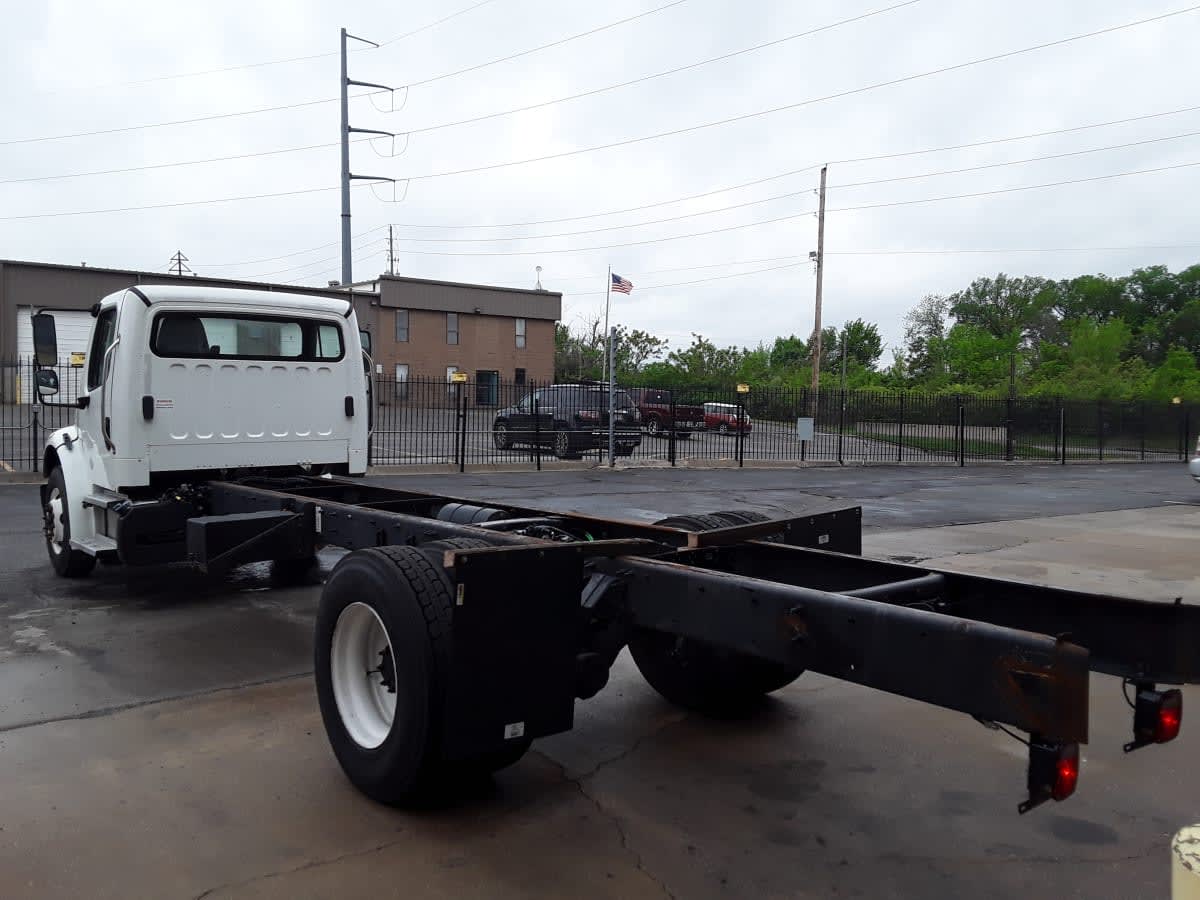 2020 Freightliner/Mercedes M2 106 879587