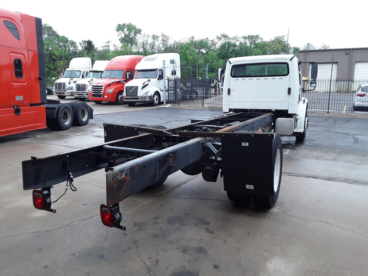 2020 Freightliner/Mercedes M2 106 879587